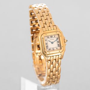 CARTIER - Panthre in oro giallo 18k, quadrante Gren con numeri Romani e sfere in acciaio azzurrato, corona di carica con zaffiro cabochon  - Asta Orologio da polso e da tasca  - Associazione Nazionale - Case d'Asta italiane