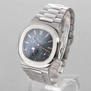 PATEK PHILIPPE - Nautilus ref 3712 in acciaio con fasi lunari riserva di carica a ore sette, funzione di calendario e fondello a vista con movimento automatico  - Asta Orologio da polso e da tasca  - Associazione Nazionale - Case d'Asta italiane