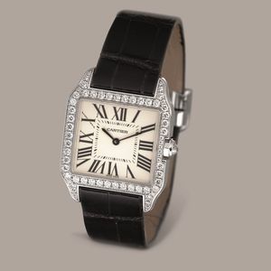 CARTIER - Santos Dumont in oro bianco 18k e diamanti, quadrante argent numeri romani, movimento al quarzo, cinturino in pelle con deployante con scatola e garanzia  - Asta Orologio da polso e da tasca  - Associazione Nazionale - Case d'Asta italiane