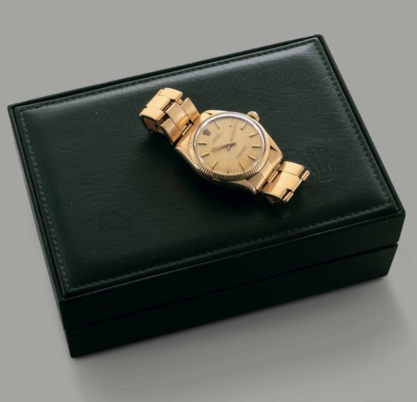 ROLEX - Oyster Perpetual ref 1005 in oro giallo 18k, quadrante champagne, bracciale rivettato, movimento automatico con scatola originale  - Asta Orologi da Polso e da Tasca - Associazione Nazionale - Case d'Asta italiane