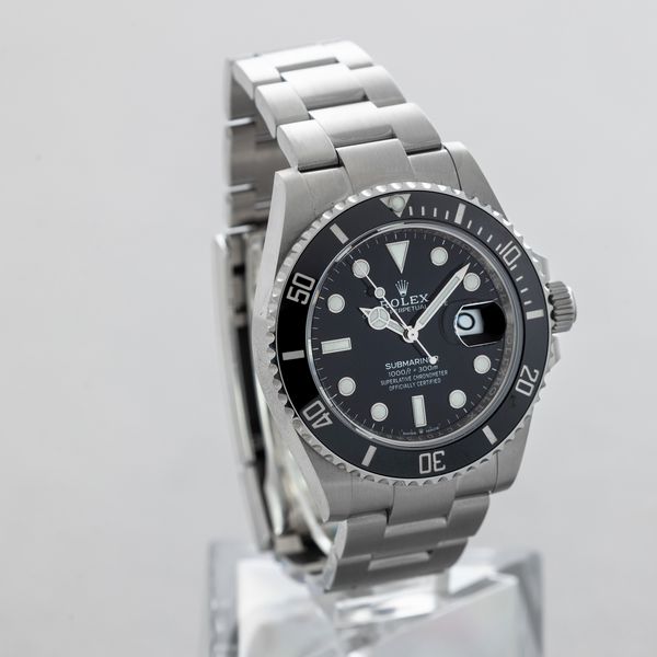 ROLEX - Submariner ref 126610LN automatico con datario cassa in acciaio e bracciale Oyster, accompagnato da astuccio originale e garanzia  - Asta Orologi da Polso e da Tasca - Associazione Nazionale - Case d'Asta italiane