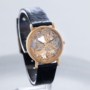 UNIVERSAL GENEVE - Raro orologio Scheletrato in oro 18k, solo tempo carica automatica con microrotore a vista, Nos con tag  - Asta Orologi da Polso e da Tasca - Associazione Nazionale - Case d'Asta italiane