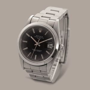 ROLEX - Date ref 15210 in acciaio, quadrante nero con indici a bastone, finestrella del datario, ghiera liscia e movimento automatico  - Asta Orologi da Polso e da Tasca - Associazione Nazionale - Case d'Asta italiane