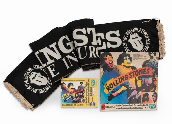 Anonimo : Brochure Rolling Stones tour con biglietto e sciarpa  - Asta POP Culture e Manifesti d'Epoca - Associazione Nazionale - Case d'Asta italiane