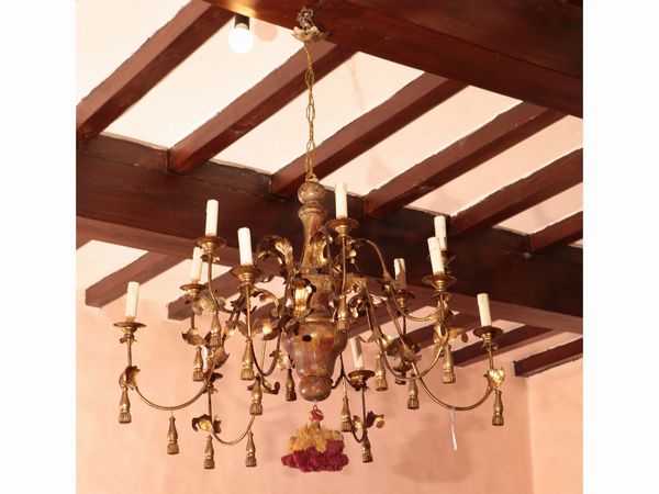 Lampadario in legno e metallo  - Asta Arredi e Dipinti dal Castello di Gamberaia a Firenze - Associazione Nazionale - Case d'Asta italiane