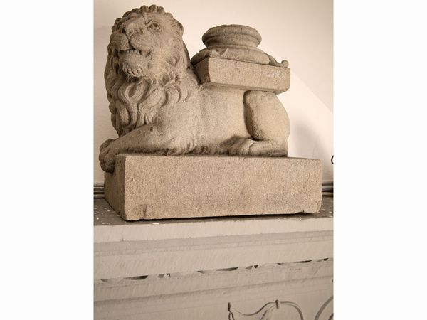 Coppia di sculture in pietra serena  - Asta Arredi e Dipinti dal Castello di Gamberaia a Firenze - Associazione Nazionale - Case d'Asta italiane