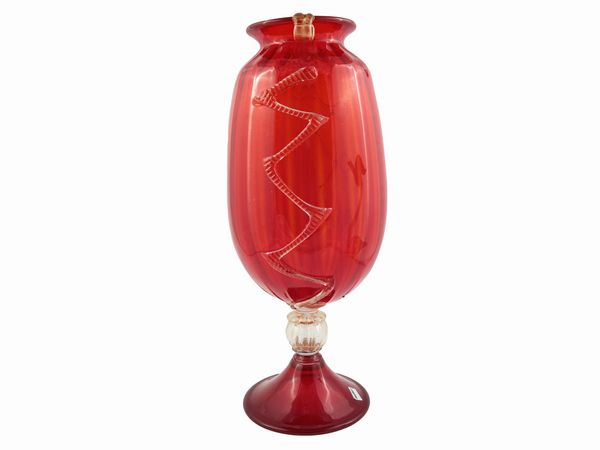 Vaso in vetro soffiato rosso rubino  - Asta Arredi e Dipinti dal Castello di Gamberaia a Firenze - Associazione Nazionale - Case d'Asta italiane