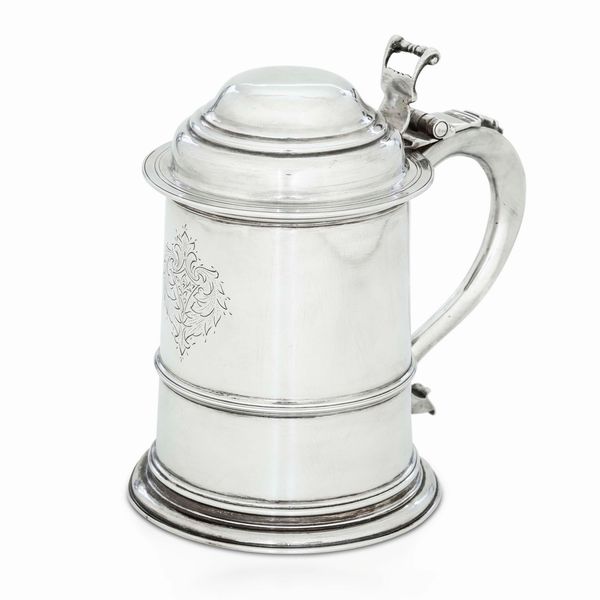 Tankard. Argento fuso, sbalzato e cesellato. Londra 1799. Argentiere A.L (non identificato)  - Asta Argenti da Collezione | Antichi - Associazione Nazionale - Case d'Asta italiane