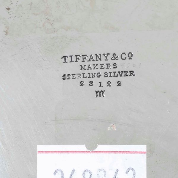 Piatto. Argento 925 fuso e traforato, Tiffany&Co, USA XX secolo  - Asta Argenti da collezione | XX secolo - Associazione Nazionale - Case d'Asta italiane