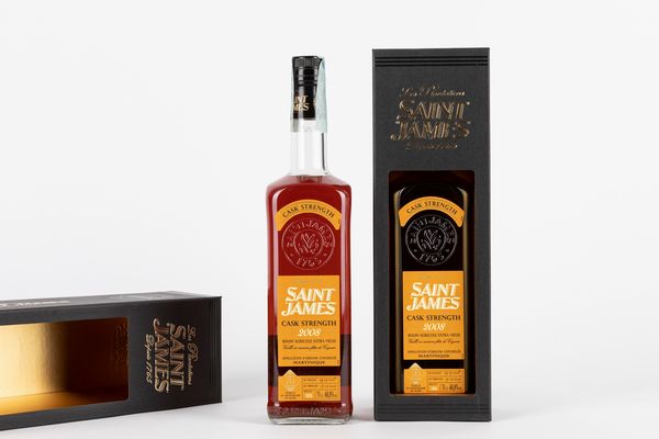 Martinica : Saint James Cask Strength Velier 70th Anniversary (2 BT)  - Asta Vini e distillati - Associazione Nazionale - Case d'Asta italiane