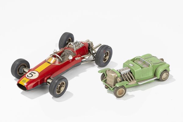 Schuco : 2 auto modelli Ford Hot Road 1932 e Lotus F1  - Asta Giocattoli - Associazione Nazionale - Case d'Asta italiane