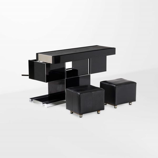 WILLY RIZZO : Mobile bar con pouf estraibili.  - Asta Design Lab - Associazione Nazionale - Case d'Asta italiane