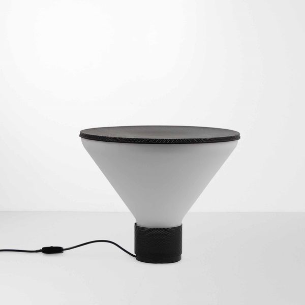 Vittorio Gregotti : Lampada da tavolo mod. Figura  - Asta Design Lab - Associazione Nazionale - Case d'Asta italiane