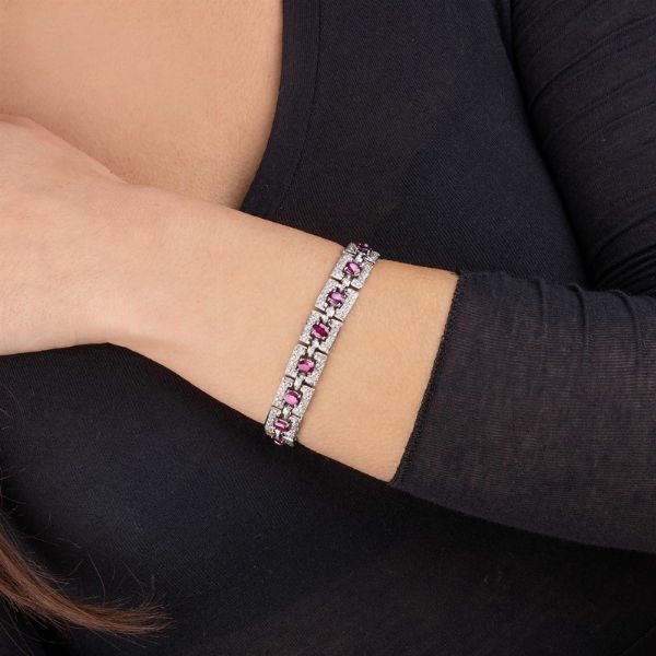 BRACCIALE A CATENA CON ZAFFIRI ROSA E DIAMANTI  - Asta Gioielli - Associazione Nazionale - Case d'Asta italiane