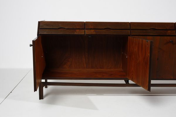 MANIFATTURA ITALIANA : Credenza  - Asta Asta 393 | DESIGN E ARTI DECORATIVE DEL NOVECENTO Online - Associazione Nazionale - Case d'Asta italiane