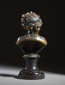 SCULTORE DEL XIX SECOLO : Busto di Baccante in bronzo argentato e dorato  - Asta Asta 395 | ARTE ANTICA E DEL XIX SECOLO Online - Associazione Nazionale - Case d'Asta italiane