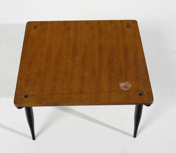 MAGISTRETTI VICO (1920 - 2006) : Tavolino da salotto T8 per Azucena  - Asta Asta 397 | DESIGN E ARTI DECORATIVE DEL NOVECENTO Online - Associazione Nazionale - Case d'Asta italiane