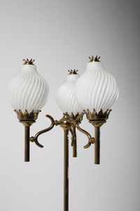 ANGELO LELII & NABORRE CORNO : Lampada da terra Tortiglione a 3 per Arredoluce  - Asta Asta 397 | DESIGN E ARTI DECORATIVE DEL NOVECENTO Online - Associazione Nazionale - Case d'Asta italiane