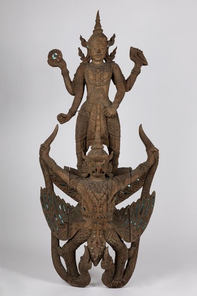 Grande scultura in legno raffigurante Garuda. Thailandia, secolo XIX  - Asta Incanti d'Asia / Arte del sud-est asiatico e Cina - Associazione Nazionale - Case d'Asta italiane