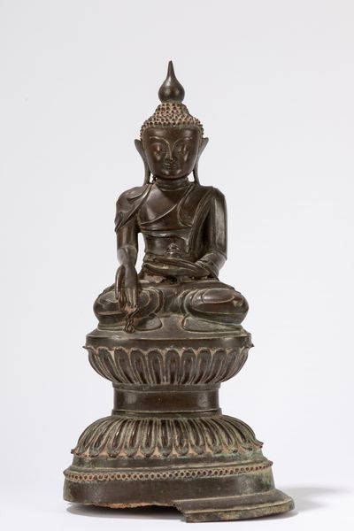 Buddha in bronzo. Thailandia, secolo XIX  - Asta Incanti d'Asia / Arte del sud-est asiatico e Cina - Associazione Nazionale - Case d'Asta italiane