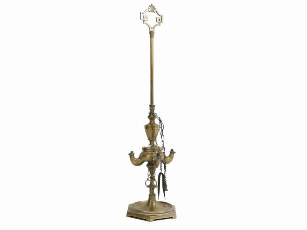 Lucerna fiorentina in bronzo  - Asta L'Arte di Arredare - Associazione Nazionale - Case d'Asta italiane