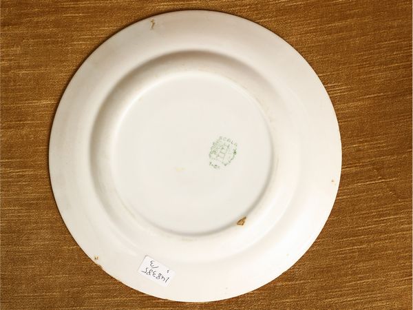 Due figure in porcellana e ceramica  - Asta L'Arte di Arredare - Associazione Nazionale - Case d'Asta italiane