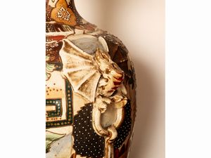 Coppia di monumentali vasi a balaustro in ceramica, Satsuma  - Asta L'Arte di Arredare - Associazione Nazionale - Case d'Asta italiane