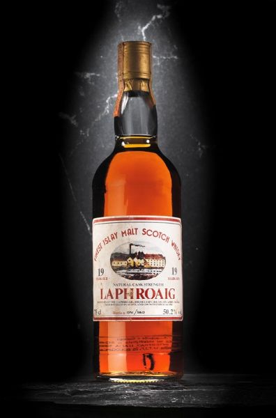 Laphroaig 1966  - Asta MIRABILIA - Whisky da Collezione - Associazione Nazionale - Case d'Asta italiane