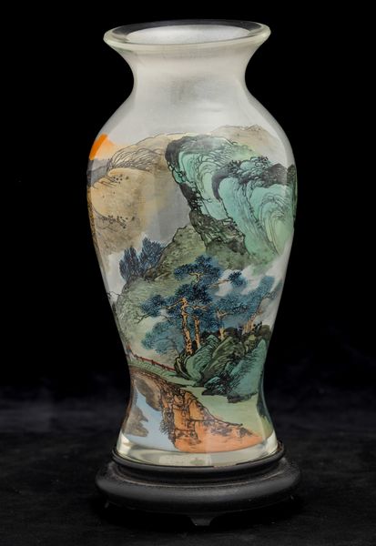 Vaso in vetro dipinto raffigurante paesaggio con figure e iscrizioni, Cina, Dinastia Qing, XIX secolo  - Asta Arte orientale - Associazione Nazionale - Case d'Asta italiane