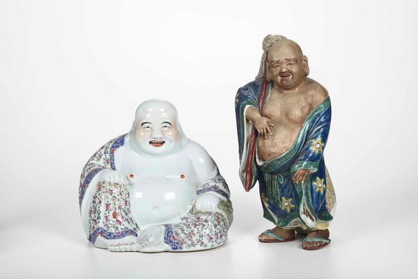 Figure di Budai e saggio in porcellana e terracotta smaltata, Cina/Giappone, XIX secolo  - Asta Arte orientale - Associazione Nazionale - Case d'Asta italiane