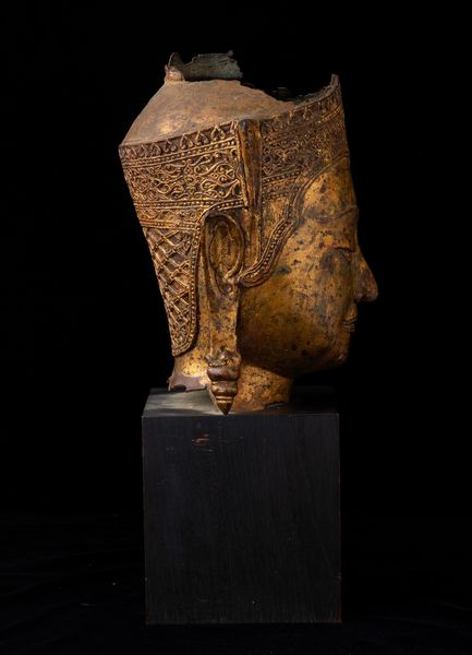 Testa Buddha in bronzo con tracce di doratura, Thailandia, XIX secolo  - Asta Arte orientale - Associazione Nazionale - Case d'Asta italiane