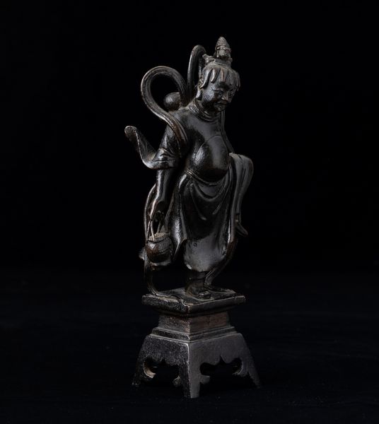 Figura di O'Boy in bronzo, Cina, Dinastia Ming, XVII secolo  - Asta Arte orientale - Associazione Nazionale - Case d'Asta italiane