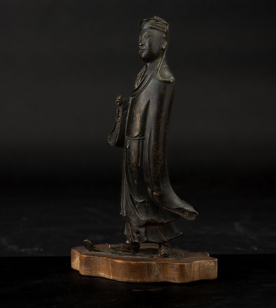 Figura di saggio in bronzo, Cina, Dinastia Ming, XVII secolo  - Asta Arte orientale - Associazione Nazionale - Case d'Asta italiane