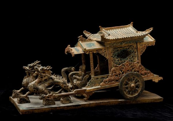 Carro intagliato in legno laccato, Cina, XX secolo  - Asta Arte orientale - Associazione Nazionale - Case d'Asta italiane