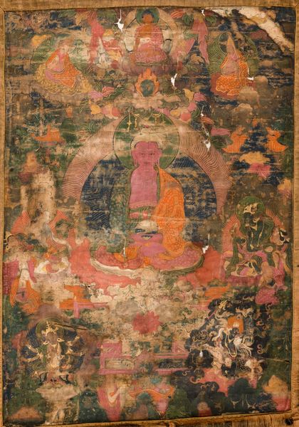 Thangka su seta raffigurante figura centrale di Buddha e altre divinit, Tibet, XVIII secolo  - Asta Arte orientale - Associazione Nazionale - Case d'Asta italiane