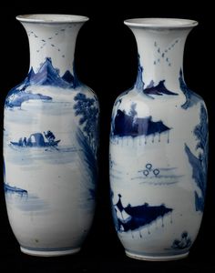 Coppia di vasi in porcellana bianca e blu raffiguranti paesaggi, Cina, Dinastia Qing, XIX secolo  - Asta Arte orientale - Associazione Nazionale - Case d'Asta italiane