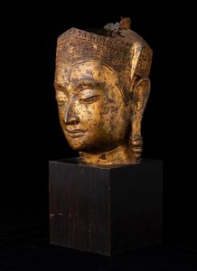 Testa Buddha in bronzo con tracce di doratura, Thailandia, XIX secolo  - Asta Arte orientale - Associazione Nazionale - Case d'Asta italiane