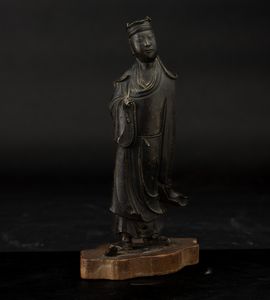 Figura di saggio in bronzo, Cina, Dinastia Ming, XVII secolo  - Asta Arte orientale - Associazione Nazionale - Case d'Asta italiane