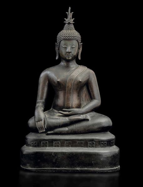 Figura di Buddha Sakyamuni in bronzo, Thailandia, Ayutthaya, XVIII secolo  - Asta Fine Chinese Works of Art - Associazione Nazionale - Case d'Asta italiane