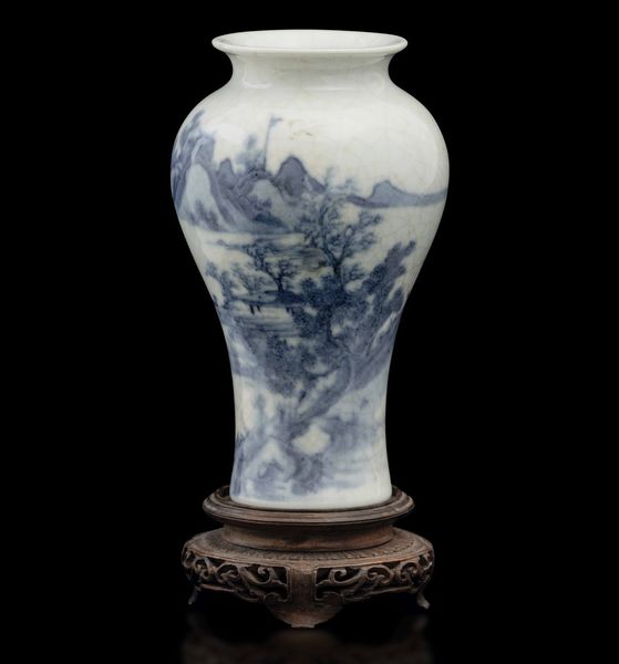 Vaso in porcellana bianca e blu raffigurante paesaggio, Cina, Dinastia Qing, XIX secolo  - Asta Fine Chinese Works of Art - Associazione Nazionale - Case d'Asta italiane