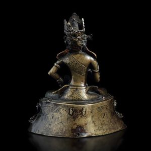 Importante e rara figura di Vajrasattva seduto su doppio fiore di loto in repouss e argento, Tibet, XII-XIII secolo  - Asta Fine Chinese Works of Art - Associazione Nazionale - Case d'Asta italiane