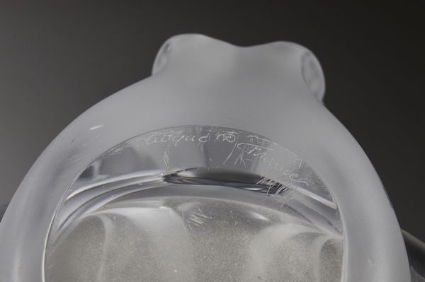 LALIQUE : Vaso in vetro  - Asta Asta 401 | ARTE ANTICA E DEL XIX SECOLO Online - Associazione Nazionale - Case d'Asta italiane