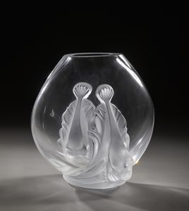 LALIQUE : Vaso in vetro  - Asta Asta 401 | ARTE ANTICA E DEL XIX SECOLO Online - Associazione Nazionale - Case d'Asta italiane