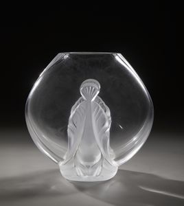 LALIQUE : Vaso in vetro  - Asta Asta 401 | ARTE ANTICA E DEL XIX SECOLO Online - Associazione Nazionale - Case d'Asta italiane