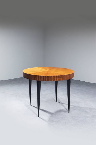 GIO PONTI Milano 1891 - 1979 : Tavolo con piano in legno bordo grissinato  cassetti a scomparsa  gambe coniche in legno laccato nero. Anni '50 cm 78x105 Corredato dell'Expertise del Gio Ponti Archives  - Asta Design - Associazione Nazionale - Case d'Asta italiane