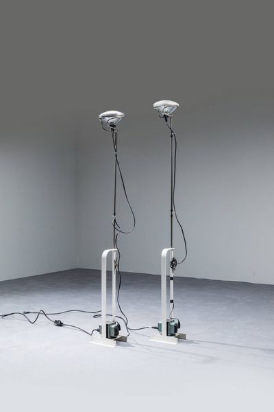 ACHILLE E PIER GIACOMO CASTIGLIONI : Coppia di lampade mod.Toio  - Asta Design - Associazione Nazionale - Case d'Asta italiane