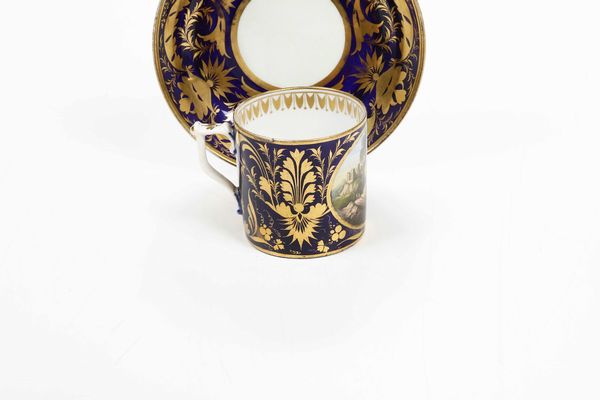 Tazza con piattino<BR>Inghilterra, Manifattura Derby, verso il 1800<BR>  - Asta Porcellane venete ed europee di un'importante Famiglia veneziana - Associazione Nazionale - Case d'Asta italiane