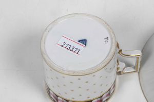 Tazza con piattino<BR>Vienna, Manifattura Imperiale, 1800 circa  - Asta Porcellane venete ed europee di un'importante Famiglia veneziana - Associazione Nazionale - Case d'Asta italiane