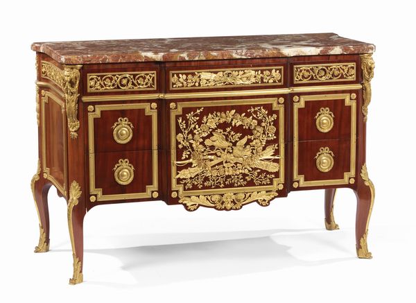 Commode in legno di mogano con rilievi in bronzo dorato  - Asta Importanti Dipinti e Arredi Antichi - Associazione Nazionale - Case d'Asta italiane