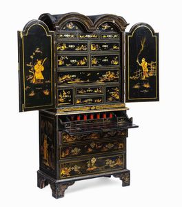 Cabinet in legno ebanizzato e laccato a chinoiseries, Inghilterra XVIII secolo  - Asta Dimore italiane - Associazione Nazionale - Case d'Asta italiane